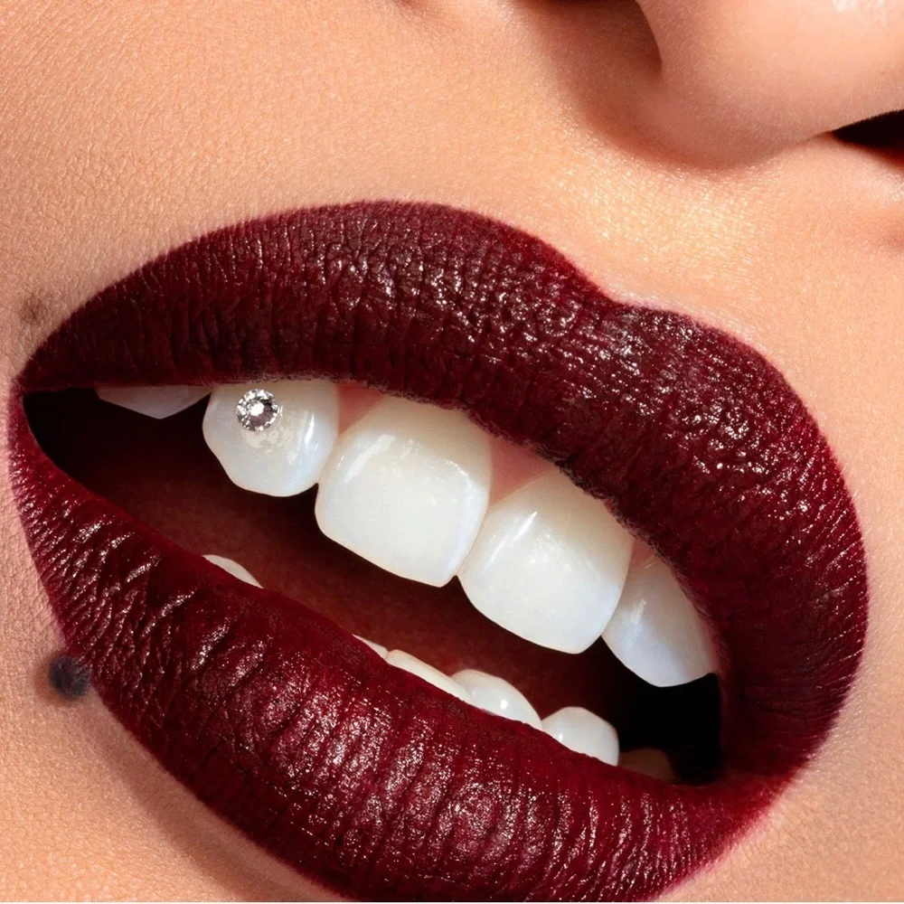 Urban Decay Game Of Thrones White Walker Lipstick